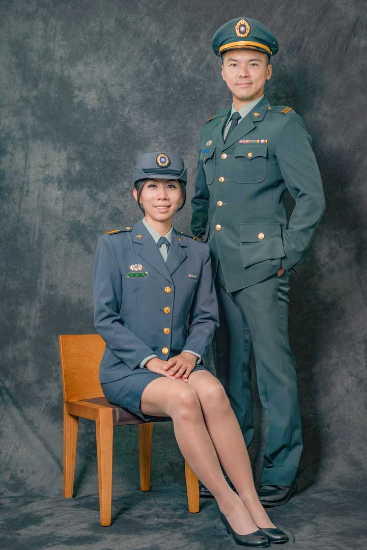 To 愛妻宜芬
老婆，謝謝妳總是無微不至地替我著想，也總是把家裡的事情打理得好好的，讓我毫無後顧之憂的投入工作，想對妳說，有妳真好！              鍾士宏
