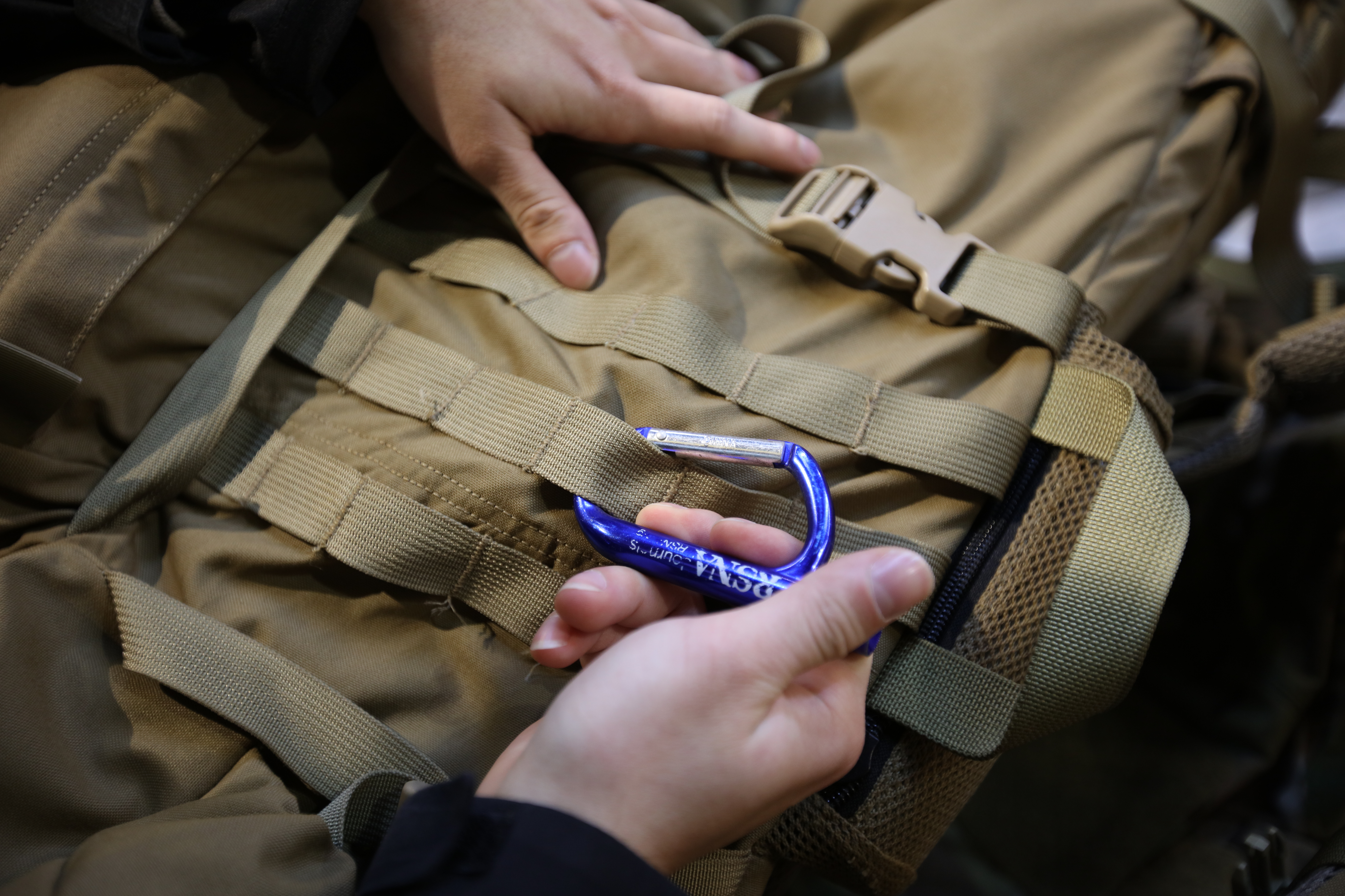 配件掛載系統，提供多種相容配件選擇。