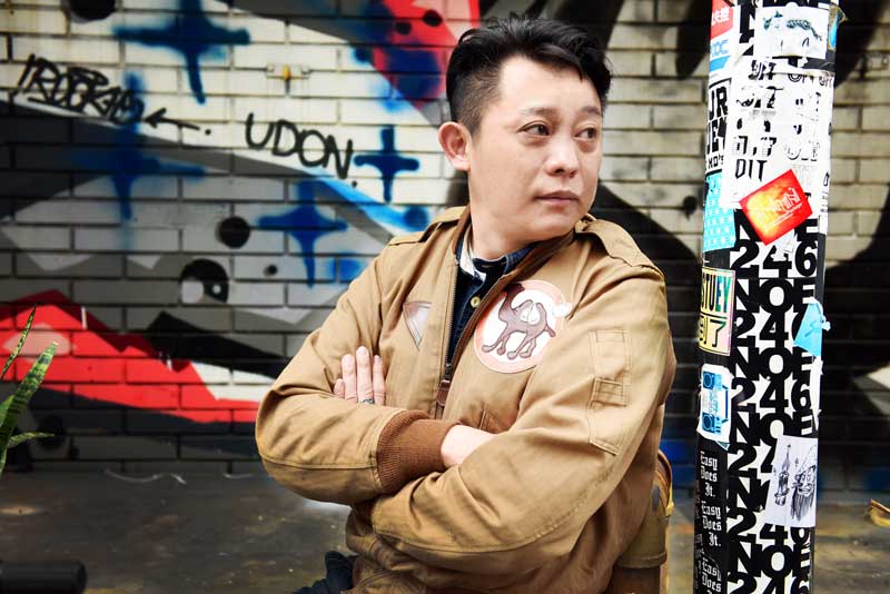 黃彥勛花了許多時間考究中緬印戰區歷史，製作一些皮製隊徽臂章。