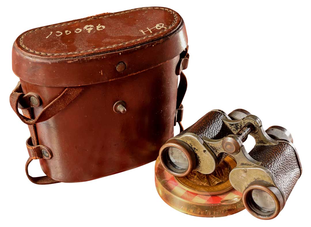 昔日眷村文物—望遠鏡。