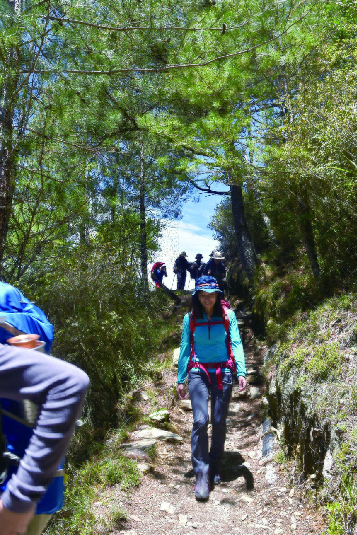 王嘉祺曾登上素有「天使的眼淚」之稱的嘉明湖後，便愛上登山運動。