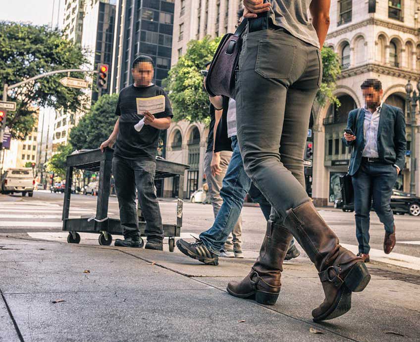 除了戶外用品外，5.11 Tactical近年也開發多款日常用服飾，圖為5.11 Tactical女用牛仔褲。
