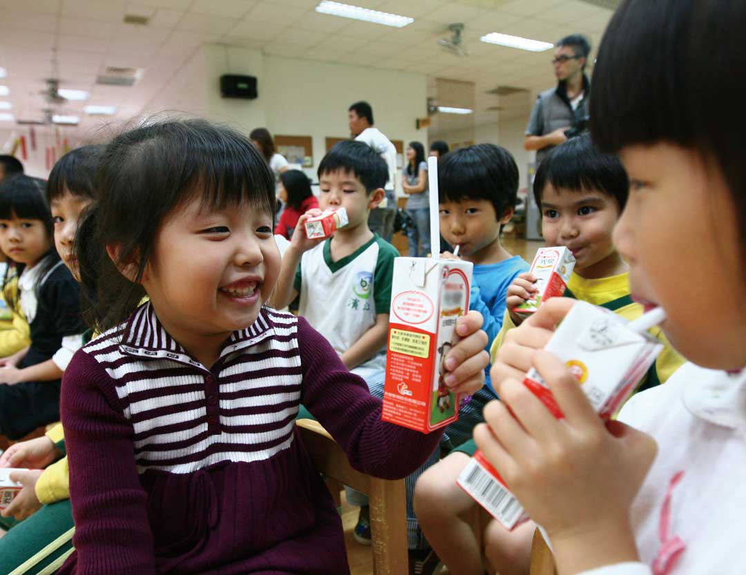 規律的三餐飲食攝取，對發育中的兒童成長非常重要。