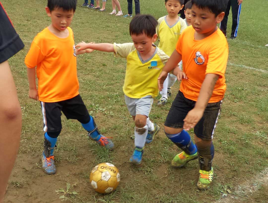 經常運動可以讓孩子身體更好，尤其是可以提高身體免疫力，避免疾病發生。