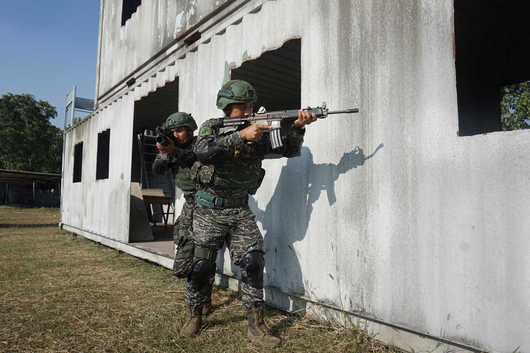 堅守崗位是守護國人過好年的最強大屏障。