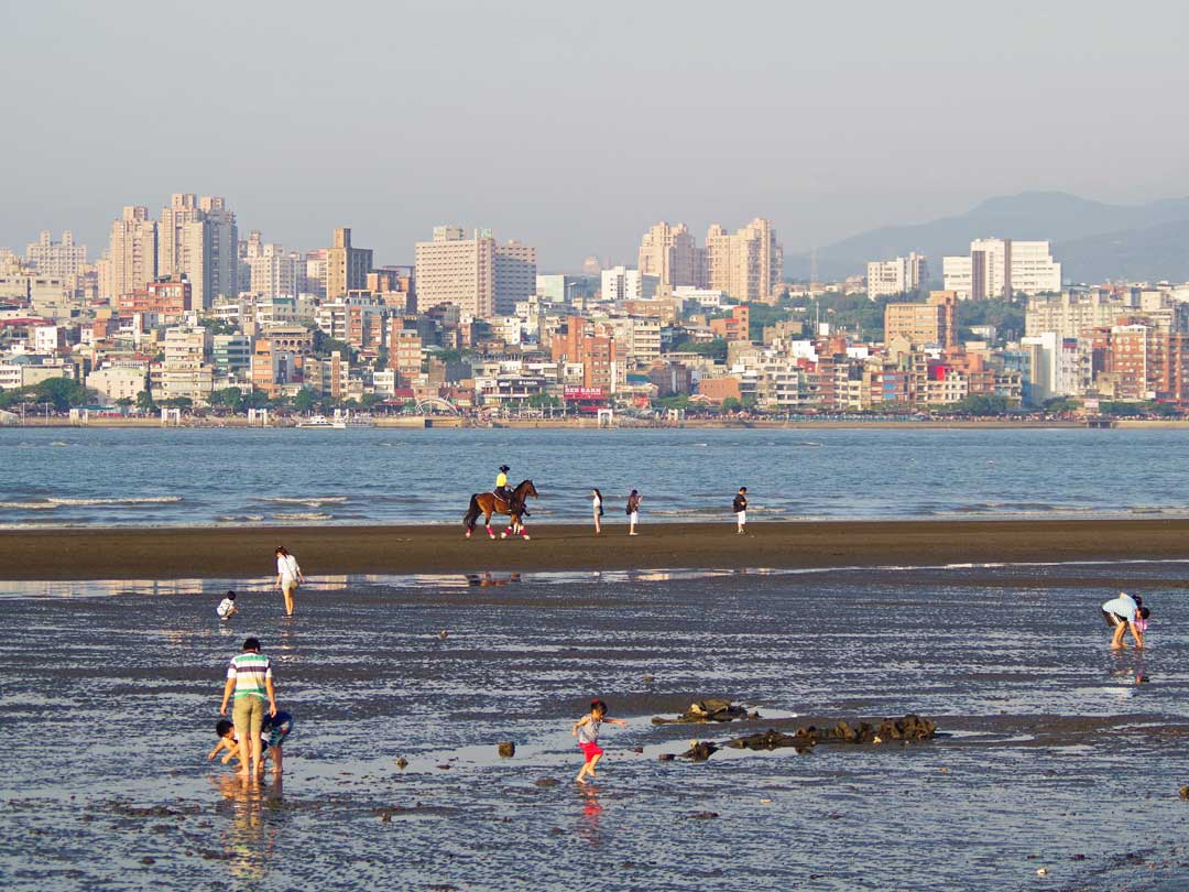 擁有豐富自然資源與景觀的八里，讓人流連忘返。
