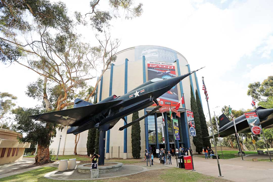 聖地牙哥航太博物館坐落於美國聖地牙哥巴爾波亞公園（Balboa Park），是當地最受歡迎的博物館之一。