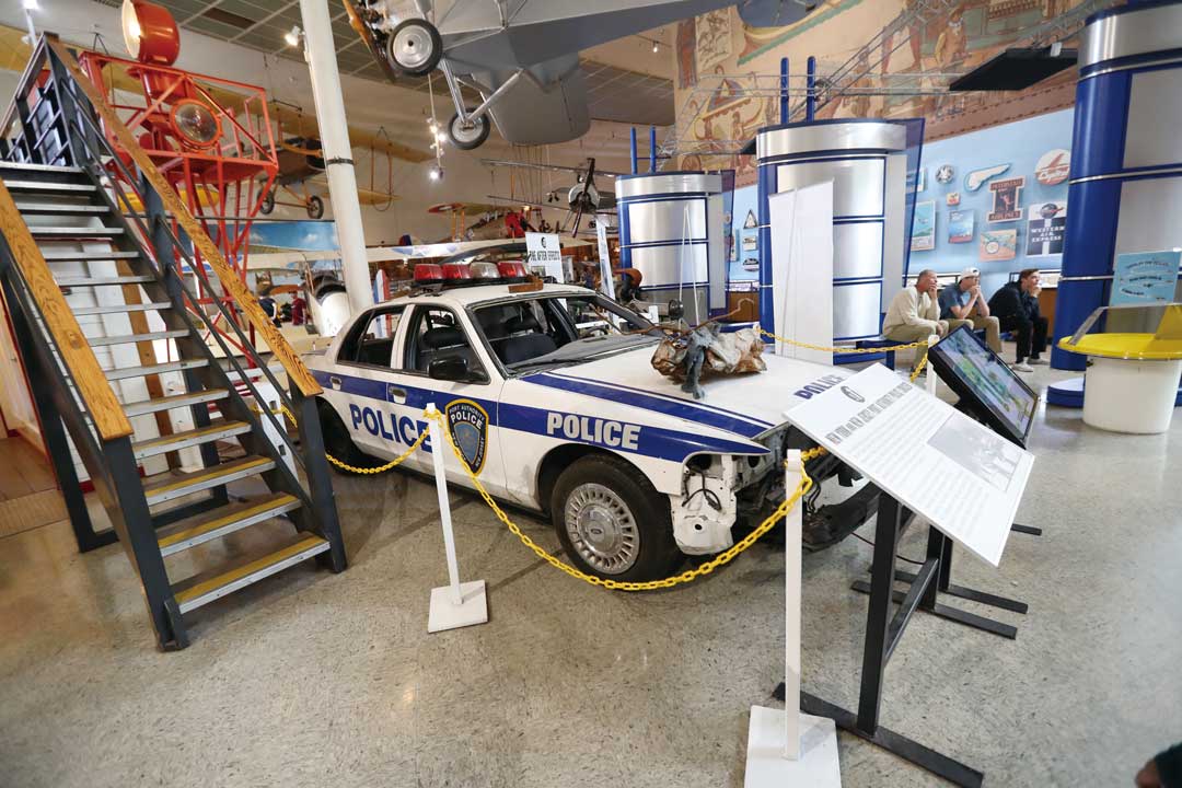 聖地牙哥航太博物館增設1輛於「911事件」時損毀的警車，用以紀念當時第一批因此事件犧牲的所有勇士們。