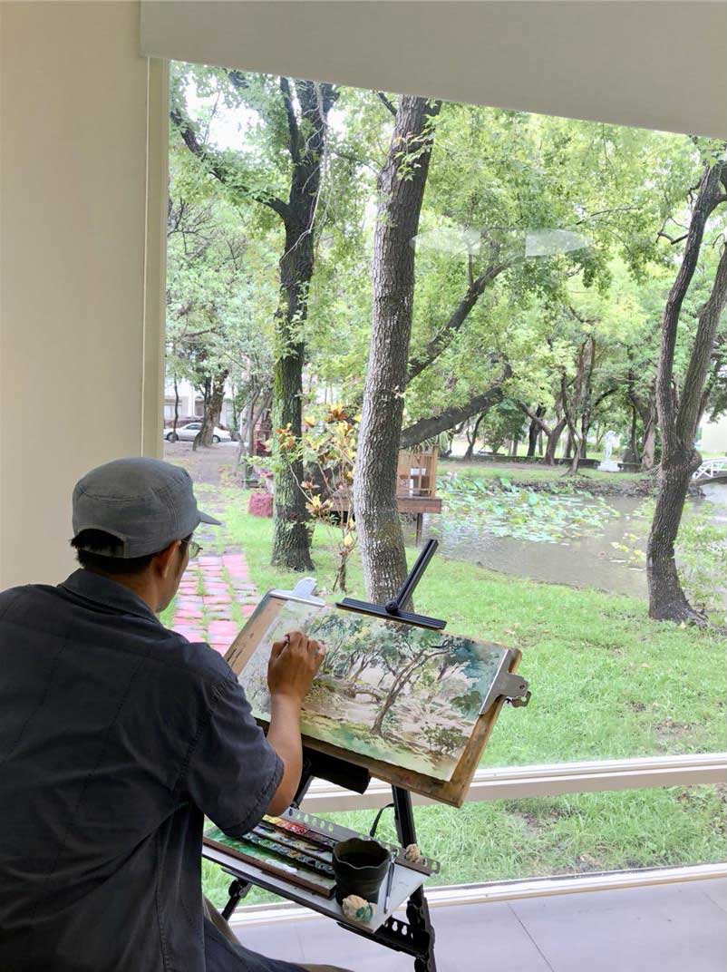 「曉園寫生會」，邀請畫友以畫筆勾勒出國軍首座現代美術館《國防美術館‧曉園》美麗的風貌。
