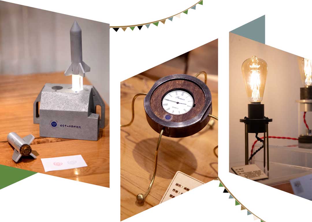 中科院利用剩料件，設計出多款文創品，由左至右為火箭印章、時鐘、高腳小燈。