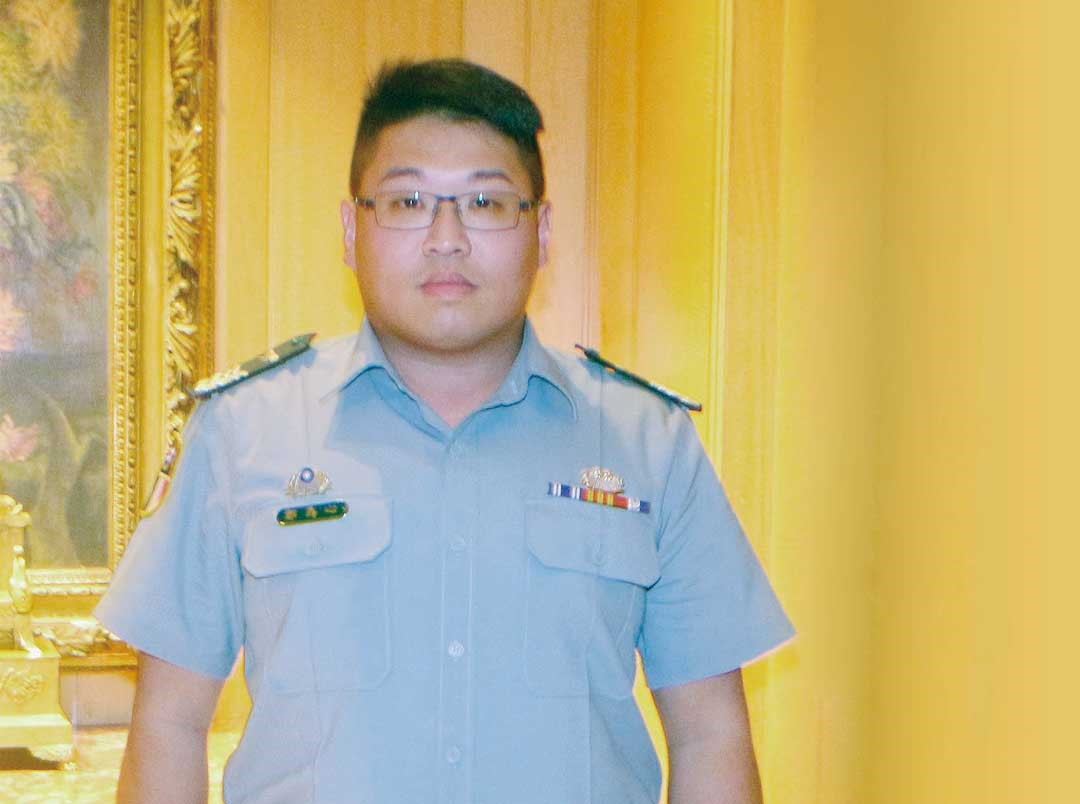 榮膺民國109年國軍楷模的士官督導長鄭為心，不負軍人使命，在新冠肺炎爆發時，全心全意執行消毒，完成任務。