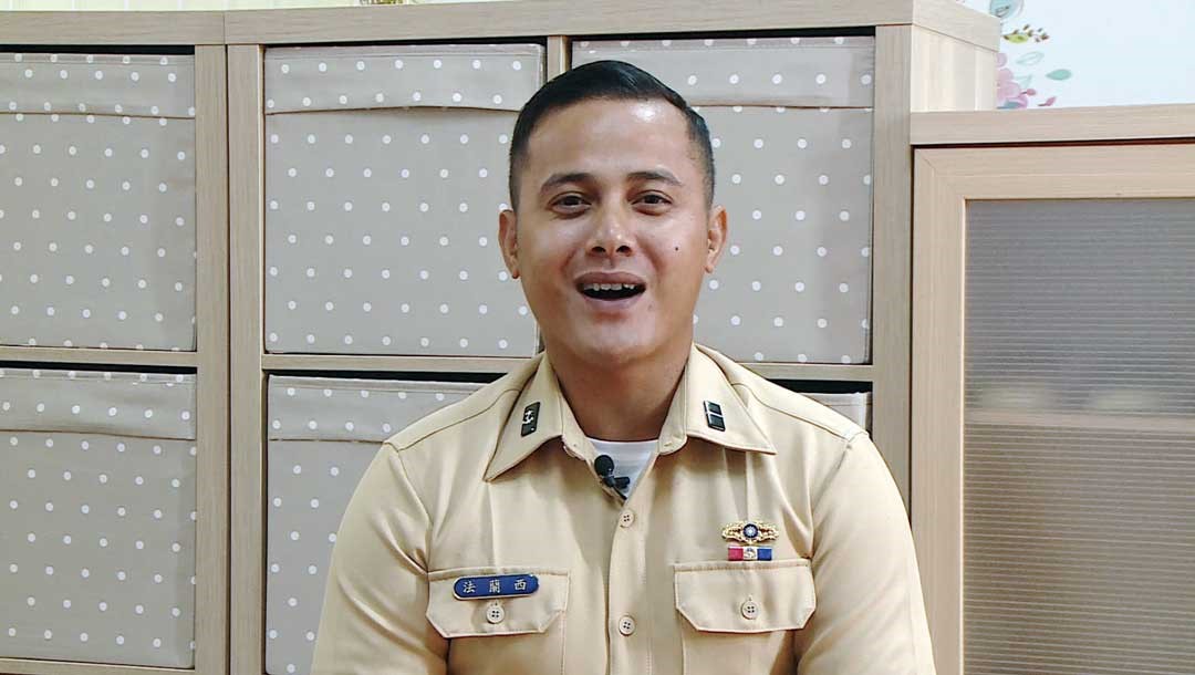 海軍官校畢業生法蘭西