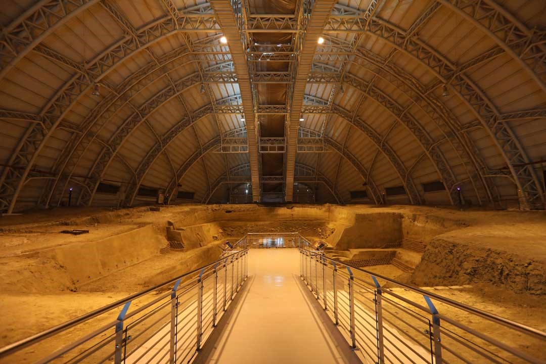 省道旁的車籠埔斷層保留園區，記錄臺灣震殤的地理痕跡，提醒國人莫忘防災意識。