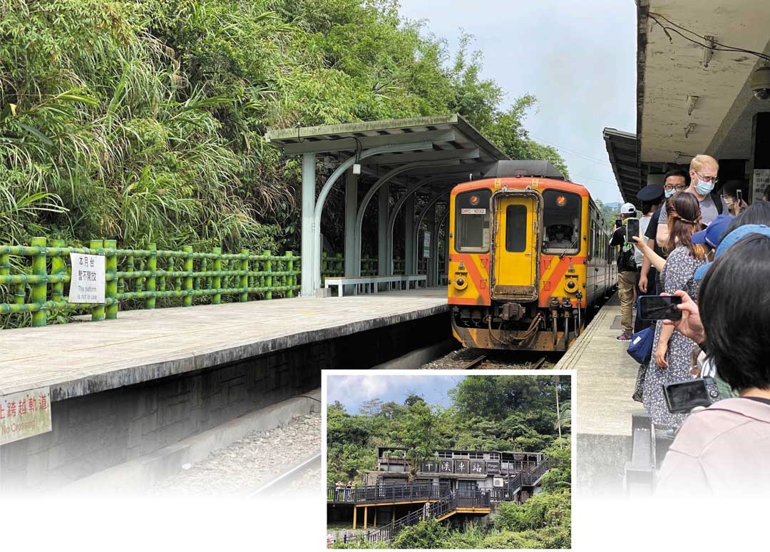 最美麗的平溪線支線鐵道，假日總是吸引許多人前往拍照打卡。