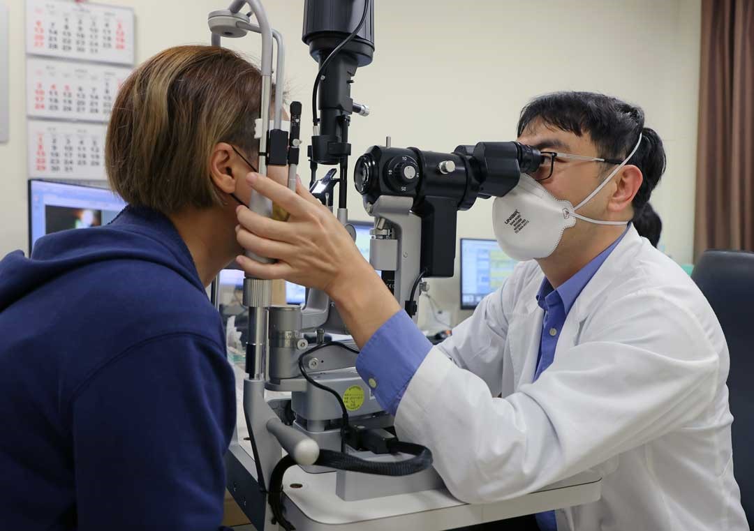 眼睛若有任何不適，應及早就醫治療，以免延誤。