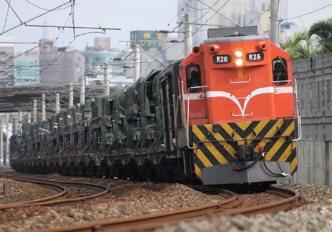 隨著時空的轉移，我國的鐵道路線仍然保有軍事戰略的運輸用途。(曾秀忠攝)