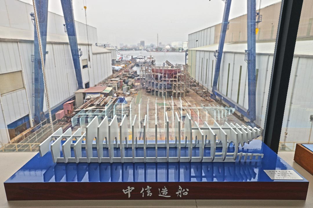 海巡署雙船體巡防艦船段模型，見證國艦國造成果。