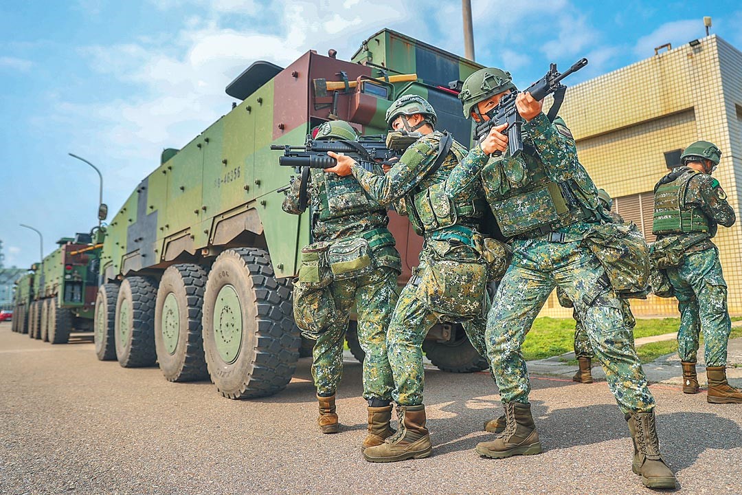 一年的役期能讓國防戰力更為鞏固，並換來國家的長治久安，是每位役男值得深感驕傲的一年。