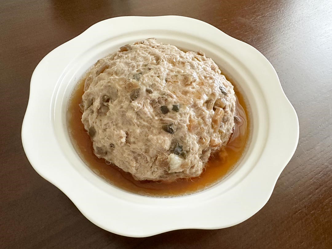 瓜仔蒸肉餅口感鮮美，營養豐富。