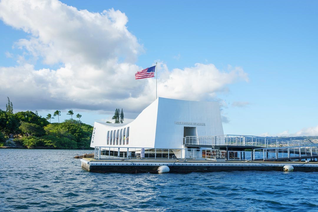 亞利桑那號戰艦紀念館於1962年「陣亡將士紀念日」開幕。